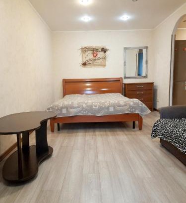 Krivoy Rog Apartment | Prime Location at проспект металлургов 9 - Family Friendly!