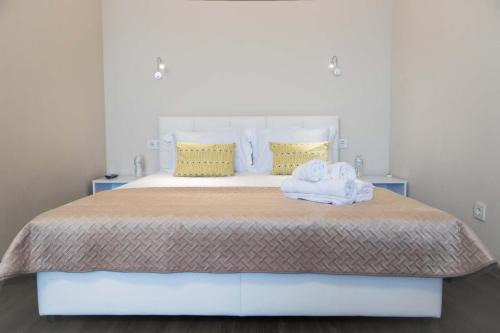 Babushkins'kyi district Apartment | Bright One-Bedroom Apartment at ЖК Счастливый - 9.4 Rated