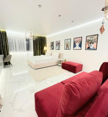 Obolon' Apartment | Stylish 3-Bedroom Apartment on Obolon Waterfront