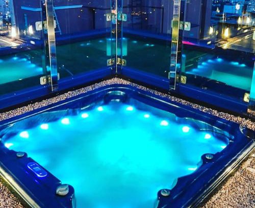 Obolon' Apartment | Inviting 3-Bedroom Apartment with Pool at Dream Town