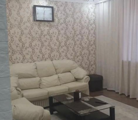Sverdlov District House | Discover Роща 7: Family-Friendly Retreat with Hot Tub