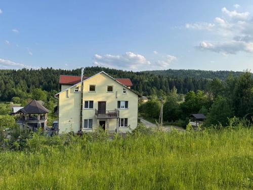 Lviv Oblast Cabin | Pet-Friendly Retreat at Рута Хелз for Families & Travelers