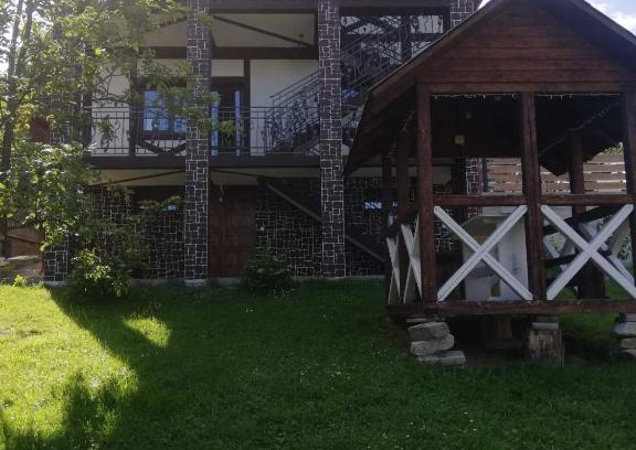 Yaremche House | Experience Unforgettable Family Moments at Садиба АнноМарі