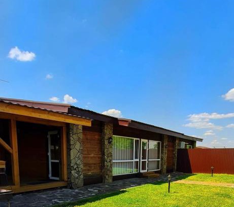 Bulanove House | Escape to Садиба Буланово: Pool, Spa & Ocean Views