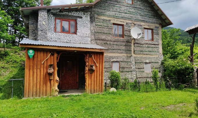 Transcarpathia Apartment | Discover the Beauty of Садиба в горах "Кришталева Хата"