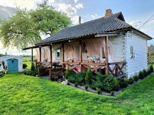 Chernihivs'ka oblast House | Садиба на березі річки Снов