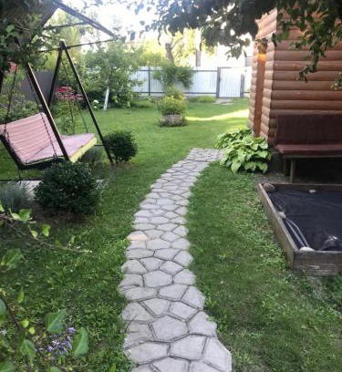 Volyn Oblast House | Impressive садиба Подвір'ячко: Guest Rated 9.8, Pet Friendly