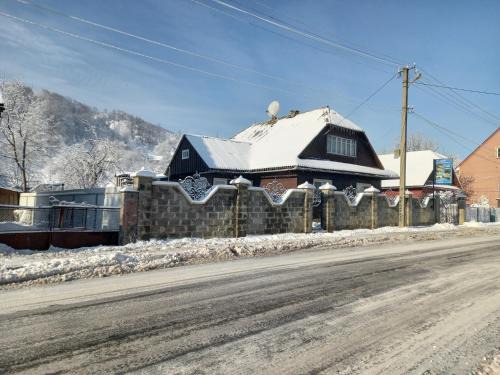 Soymy House | Idyllic Садиба Райський Куточок with Pool and Hot Tub