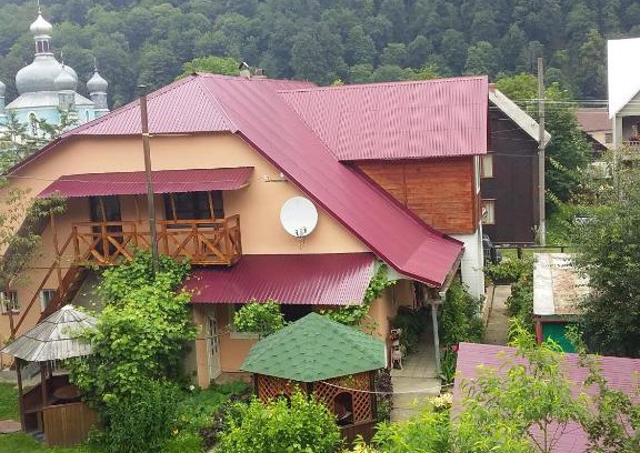 Transcarpathia House | Family-Friendly Retreat at Садиба У Галина та Йосипа