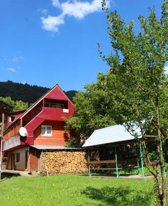 Transcarpathia House | Guest Rated 10/10: Садиба У Йосипа with Family Amenities