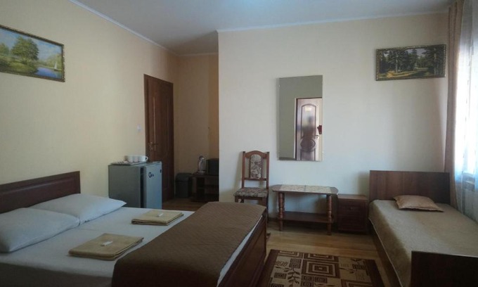 Vynohradiv Hotel | Guest Rated: 10/10 at Садиба у Яноша - Pet Friendly Stay