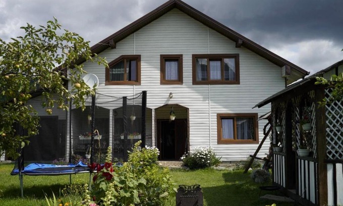 Verkhovyna Villa | Pet-Friendly Retreat at Садиба ''Файна Гоффа'' - Guest Rated 9.8
