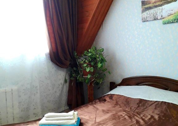 Pervoural'sk Hotel | Relax and Unwind at Сбавь Скорость with Breakfast Included