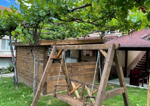 Sapareva Banya Apartment | Family-Friendly Stay at Св.Георги with Kitchen Amenities