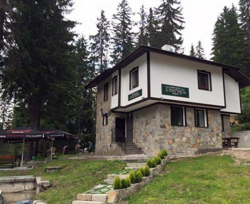 Pamporovo Hotel | Family Hotel Ginger: Kid-Friendly Getaway with Great Reviews