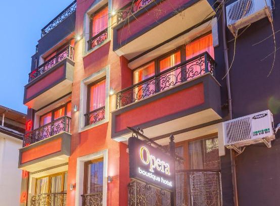 Burgas Hotel | Family-Friendly Hotel Opera with Kitchen & Hot Tub Amenities