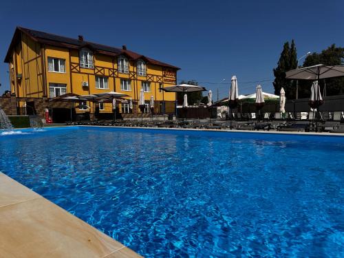 Khmelnitskiy Hotel | Explore СИТИЙ КОВБОЙ: Perfect for Families & Dining