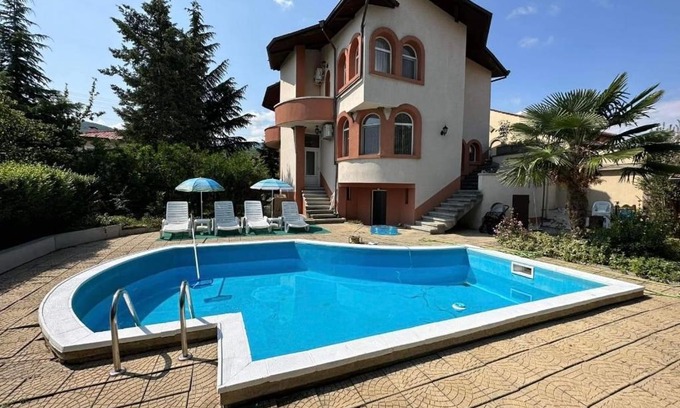 Perushtitsa Villa | Experience Comfort at Славина къща with Oceanfront Views
