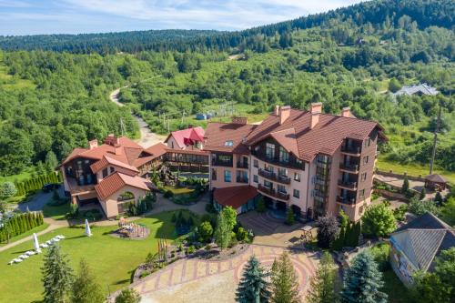 Skhidnytsya Resort | Relax at СПА-Готель "RESPECT" with Ocean View Amenities