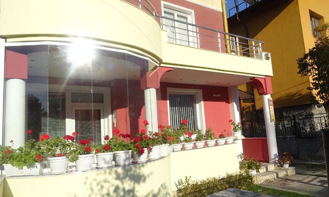 Bankya House | Cozy Guest Rooms at Ве-Бо-Ли - Breakfast Included!
