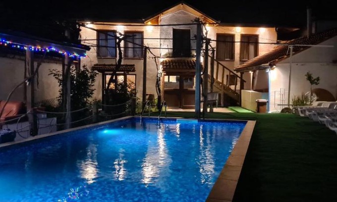 Hisarja House | Comfortable Guest Rooms at Никол with Pool & Breakfast