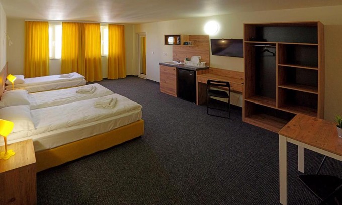 Gabrovo House | Family Rooms & Apartments at Стаи за Гости "ЦЕНТРАЛ"