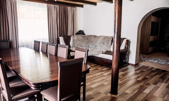 Verkhovyna Cabin | Pet-Friendly Retreat at Стежка в гори - Rated 9.5/10