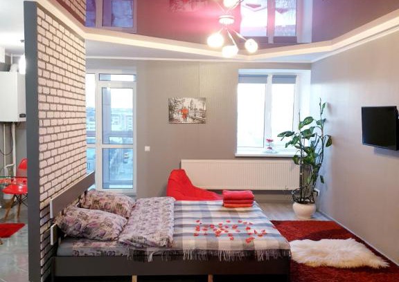 Ternopil Apartment | Stylish Studio Apartment in City Center with Child-Friendly Amenities