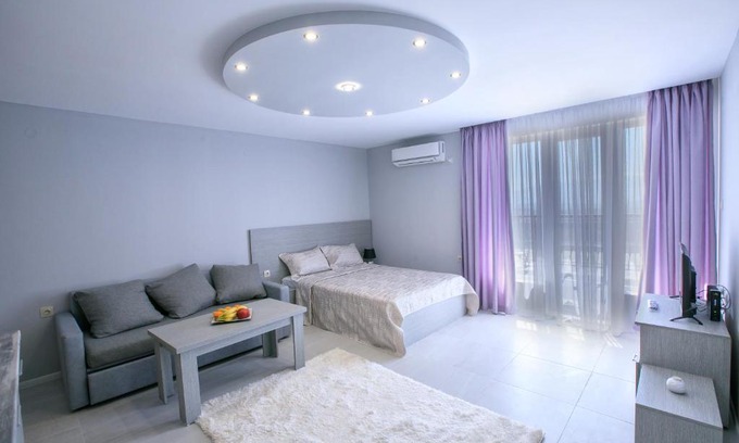 Sandanski Apartment | Charming Studios at КРИСИ with Pool and Family Amenities