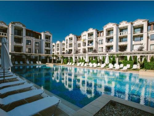 Sozopol Apartment | Relax at Green Life Studio: Oceanfront & Pet Friendly Stay