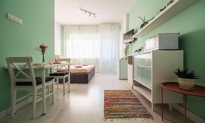 Plovdiv Center Apartment | Prime Location: Studio Rimski Stadion with Restaurant