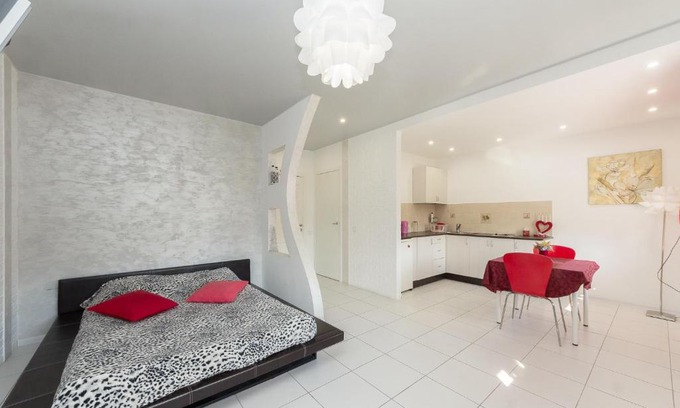 Petrozavodsk Apartment | Stylish Studio with Park and River Views - Wheelchair Accessible