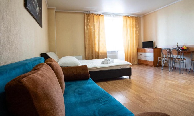 Tsentralnyy okrug Apartment | Premier Studio with Hot Tub and Breakfast Included