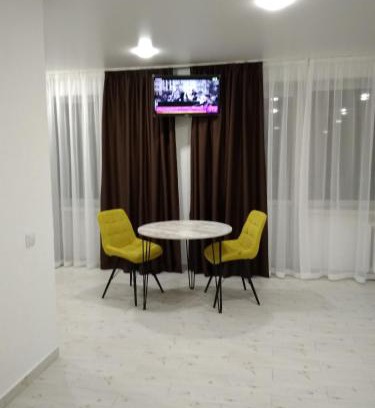 Krivoy Rog Apartment | Cozy Studio with Smart TV and Air Conditioning - 9.6 Rated