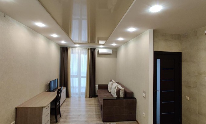 Lutsk House | Modern Apartment with Hot Tub & Top Guest Ratings
