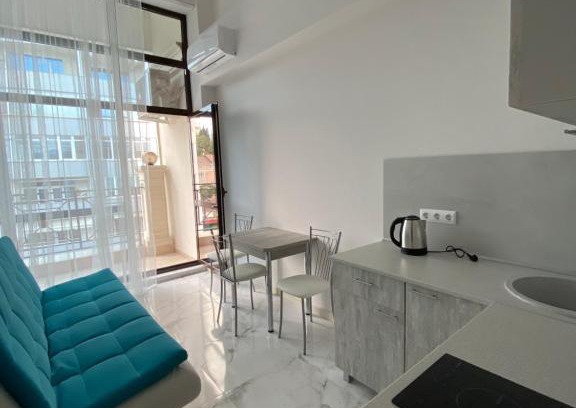 Sochi City Centre Apartment | Oceanfront Escape at Тасмана 153 with Sea Views