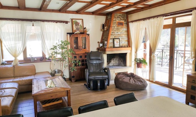 Ribaritsa Villa | Pet-Friendly Poolside Retreat at Терасите - Къща 1