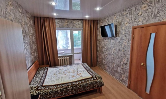 Kirovsk Apartment | Top-Rated Трешка Олимпийская 85: Pet-Friendly Escape