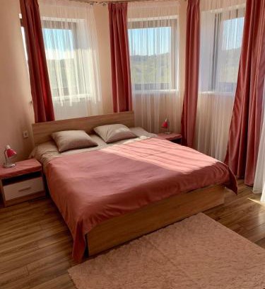 Vinnichki Hotel | Pet-Friendly УЗВАР: Family Comfort with Breakfast Included