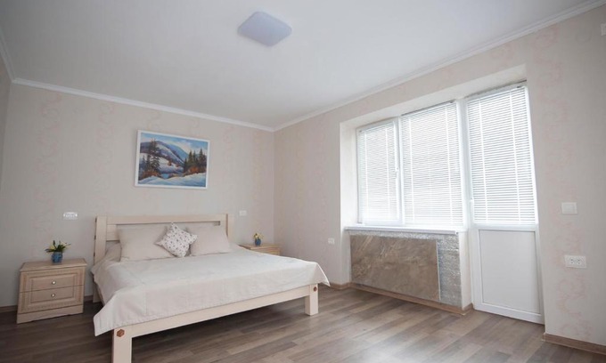 Berehove Apartment | Cozy One-Bedroom Apartment Near Pools - Rated 9.4/10