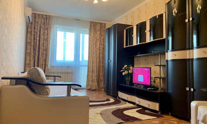 Leninskiy rayon Apartment | Cozy 1-Bedroom Apartment on Khalturinskiy - Guest Rated 10/10