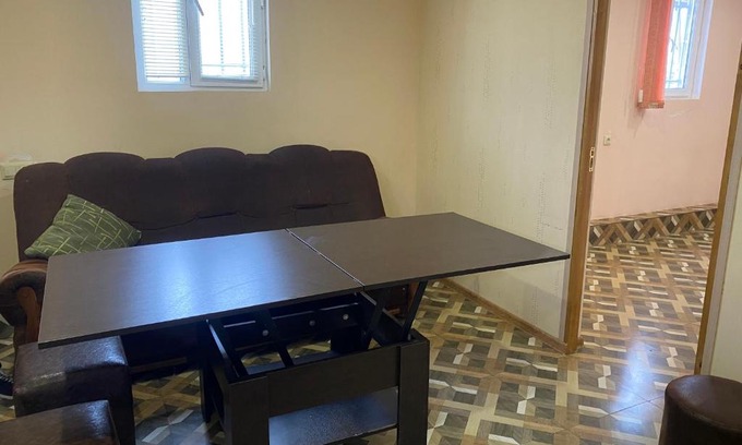 Geghanist Apartment | Cozy Apartment Near EVN Airport with Family-Friendly Perks