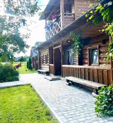 Verkhovyna House | Experience Tranquility in the Mountains at У полоні гір