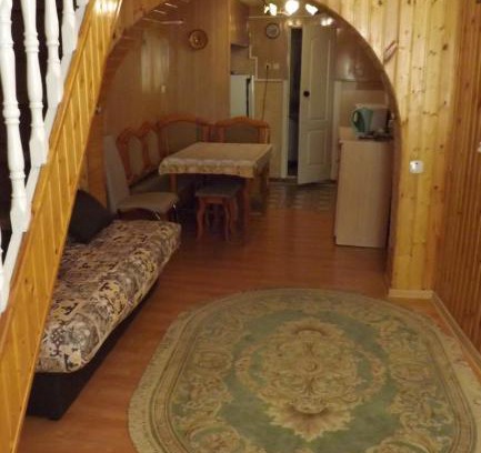 Kislovodsk Apartment | Riverside Retreat: Guest Rated 9/10 for Your Perfect Stay