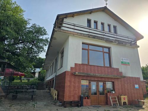 Targovishte Cabin | Pet-Friendly Retreat at Хижа Младост with Family Amenities