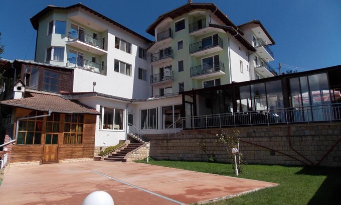 Dospat Hotel | Discover Hotel ПАНОРАМА ДОСПАТ: Pet-Friendly Retreat