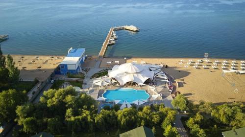 Cholpon-Ata House | Enjoy Comfort and Relaxation at ЦО Каприз Apartments