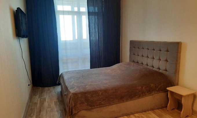 Tyumen Apartment | Explore Чаркова 79: Wheelchair Accessible with Hot Tub