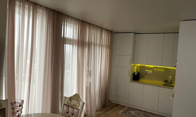 Batumi Apartment | Discover Family-Friendly Comfort at Чача Hotel