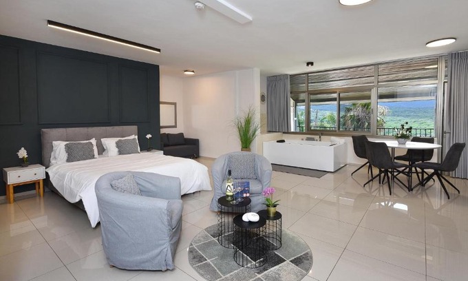 Gornot HaGalil Bed & Breakfast | Discover Adam and Eve: Private Jacuzzi & Pool with Views